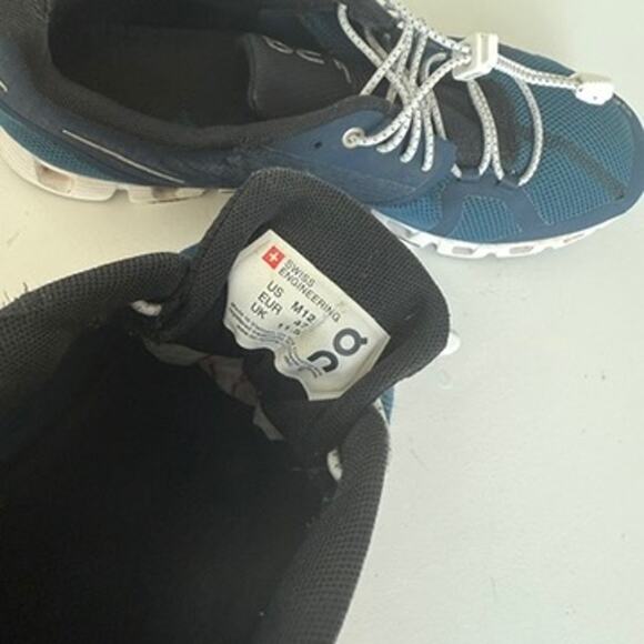 ON Cloud Running Shoes Navy White Men's Size 10 Lightweight Athletic Sneakers - Picture 8 of 9